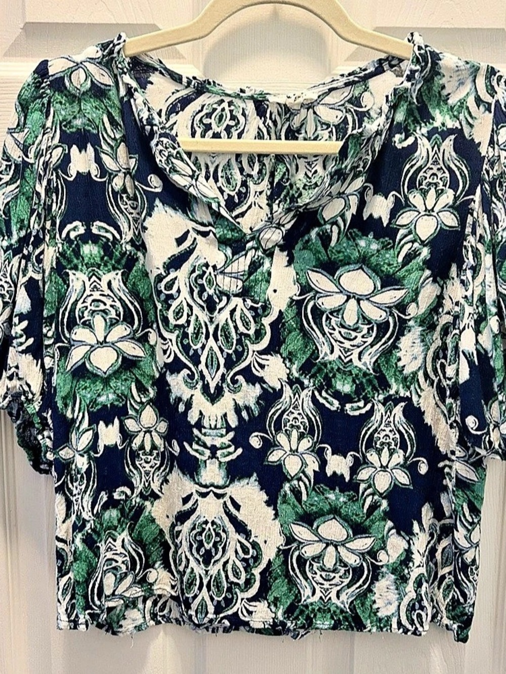 Nicole Miller New York Blouse Women’s L Blue Green White Floral Puff